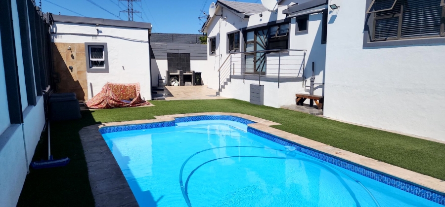 To Let 2 Bedroom Property for Rent in Newfields Western Cape